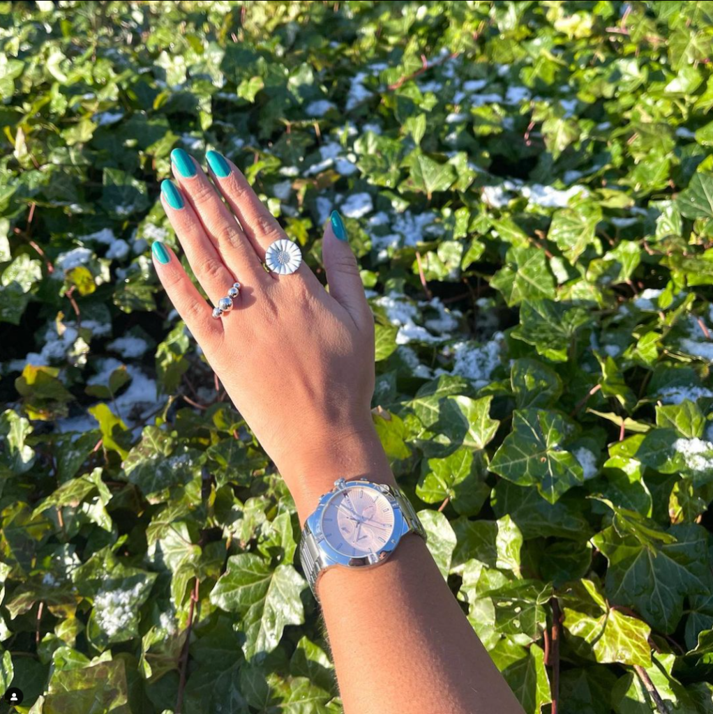 Nomi – Smykkur og ur