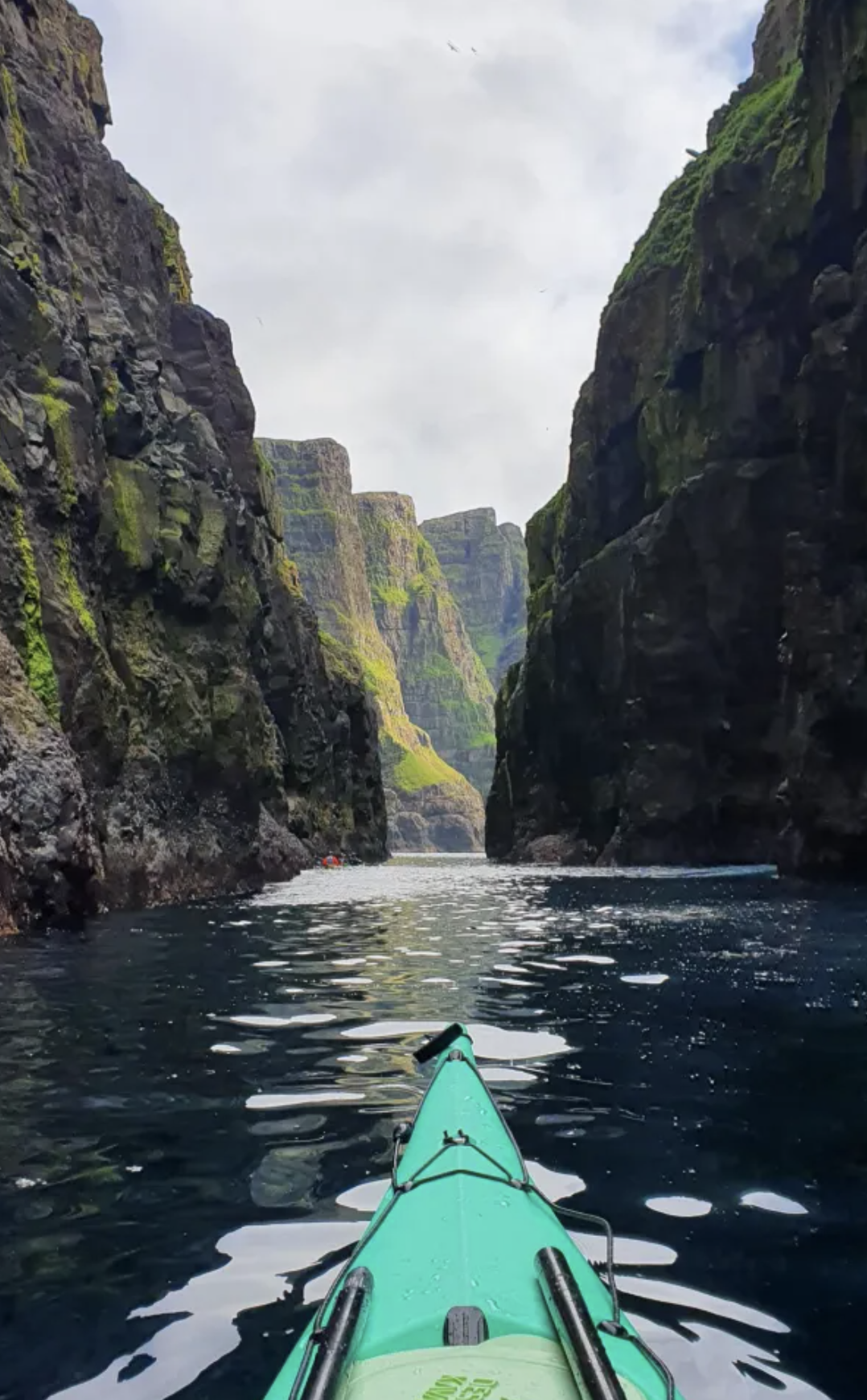 Kajakk.fo : Private Seakayak Tour 1 – 6 persons