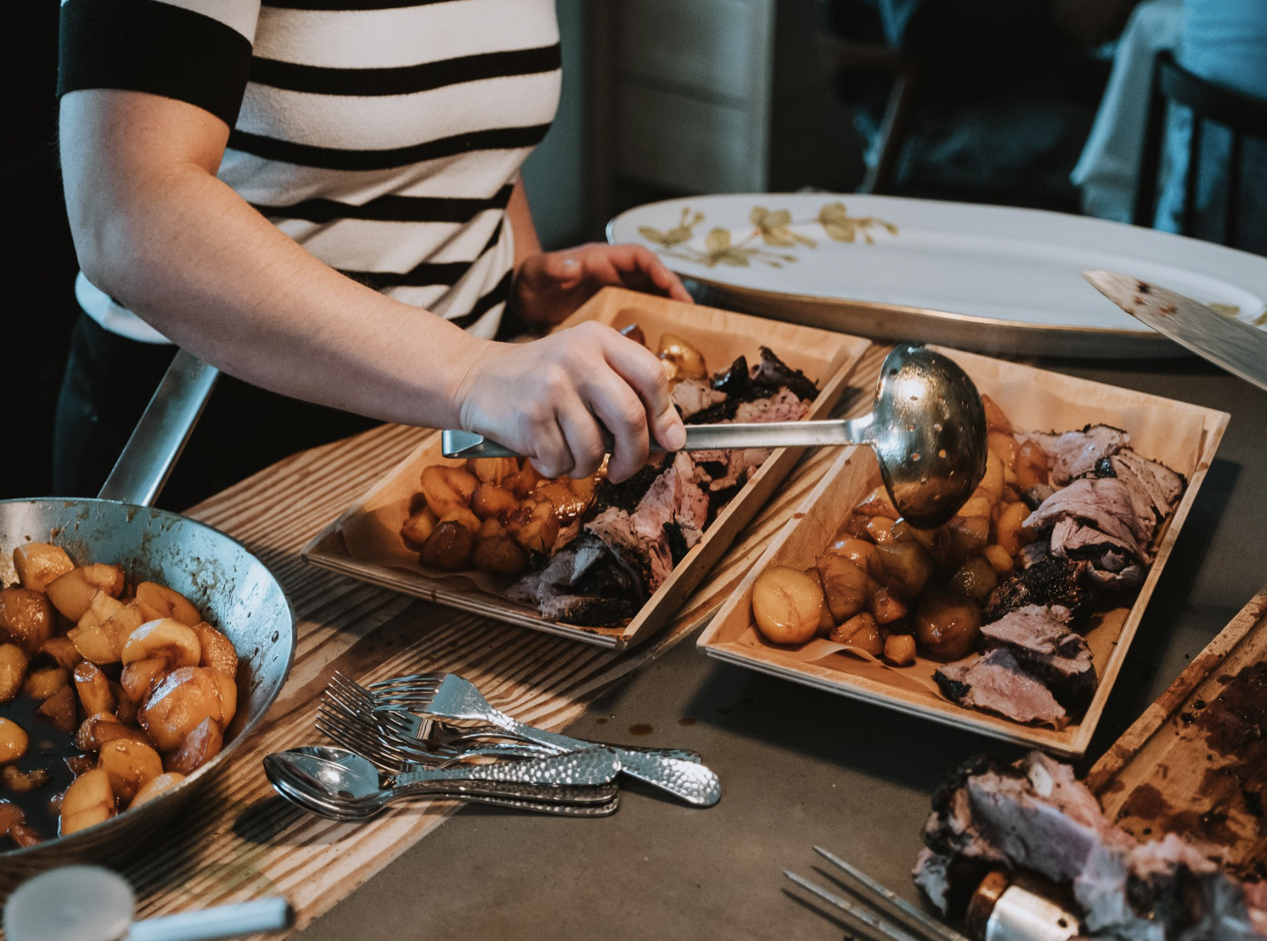 EatLocal.fo : Supper club in Velbastaður