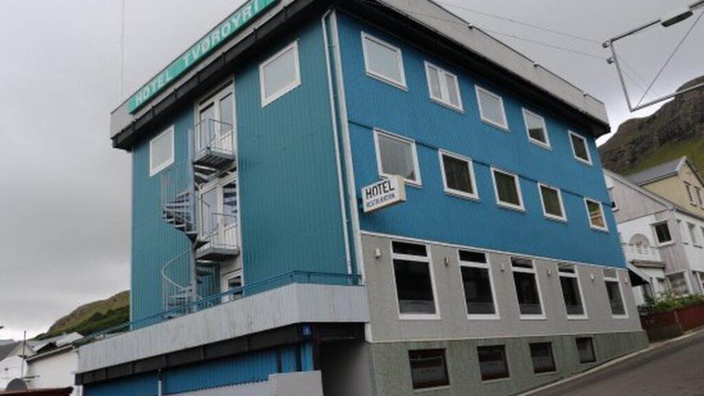 Hotel Tvøroyri