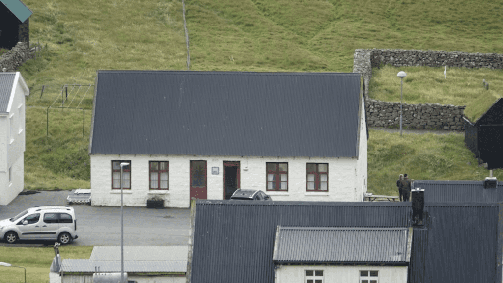 Public toilet in Viðareiði