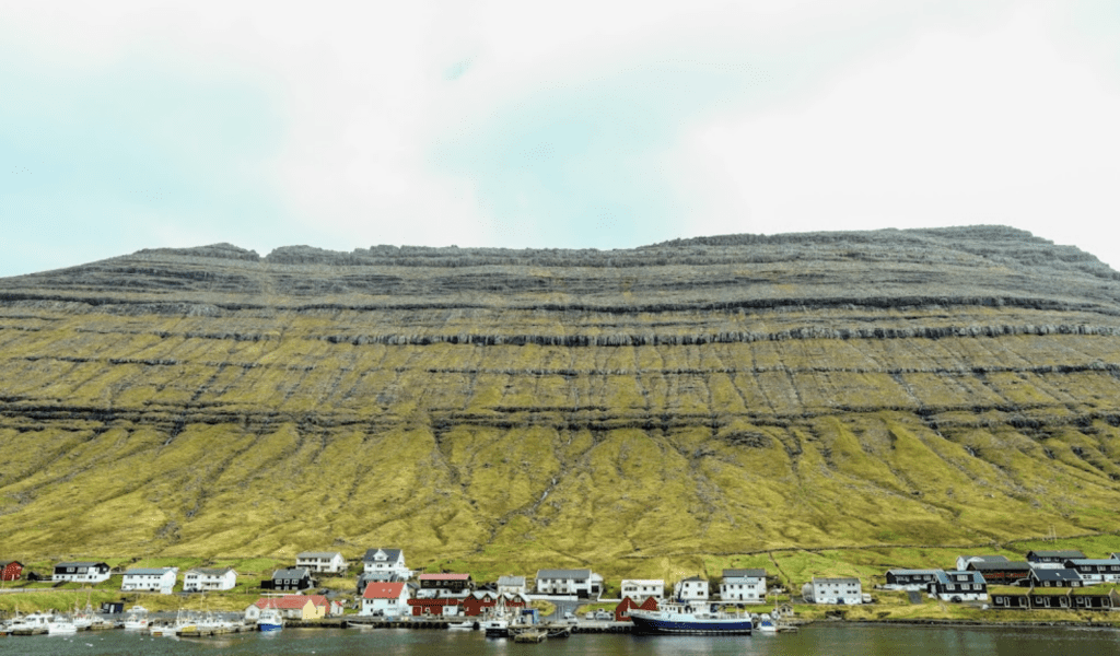 The village Hvannasund