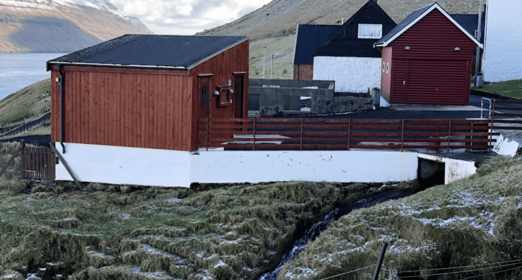 Public toilet of Syðradalur